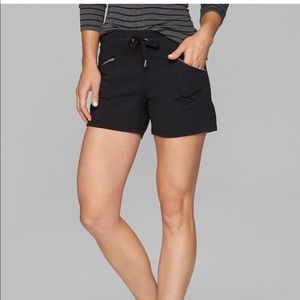 Athleta Metro Slouch Shortie